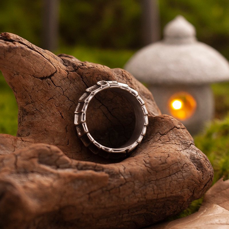 Retro Steel Dragon's Might Textured Dragon-Spine Ring - Image 6